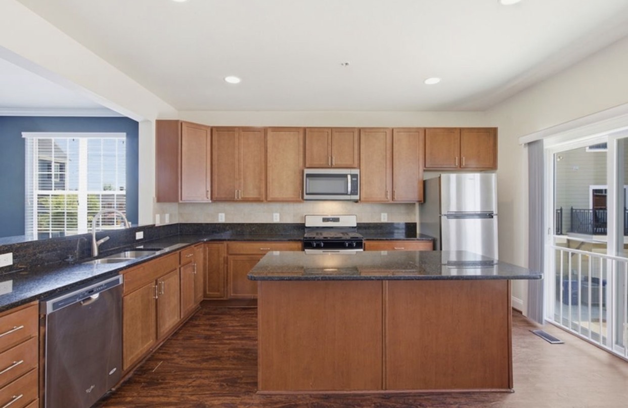 TOWNHOUSE FOR RENT