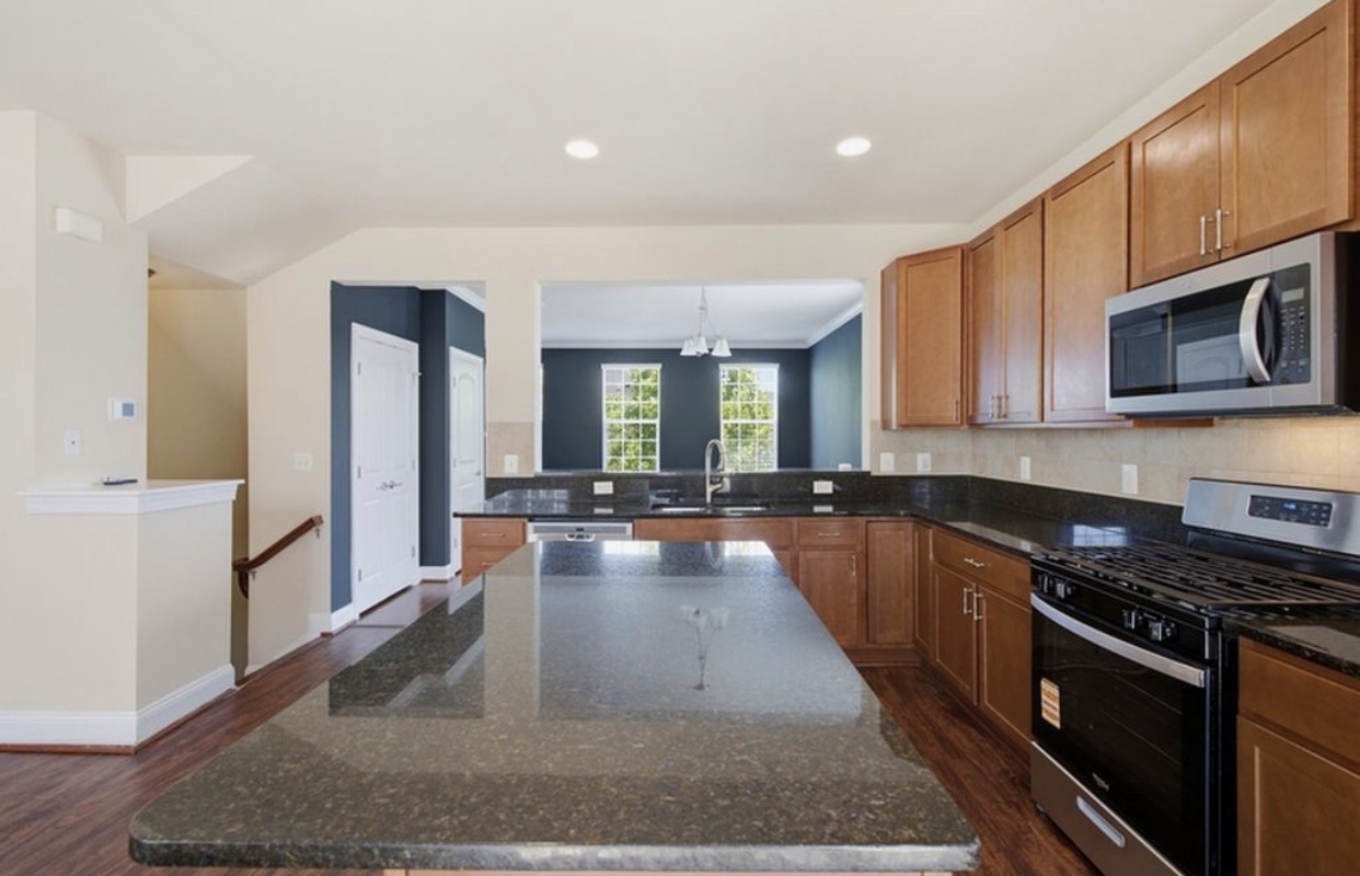 TOWNHOUSE FOR RENT
