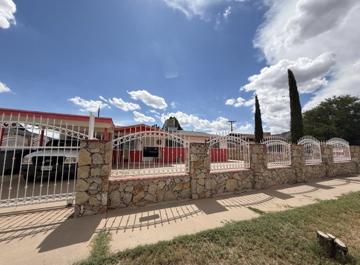 HOUSE FOR RENT