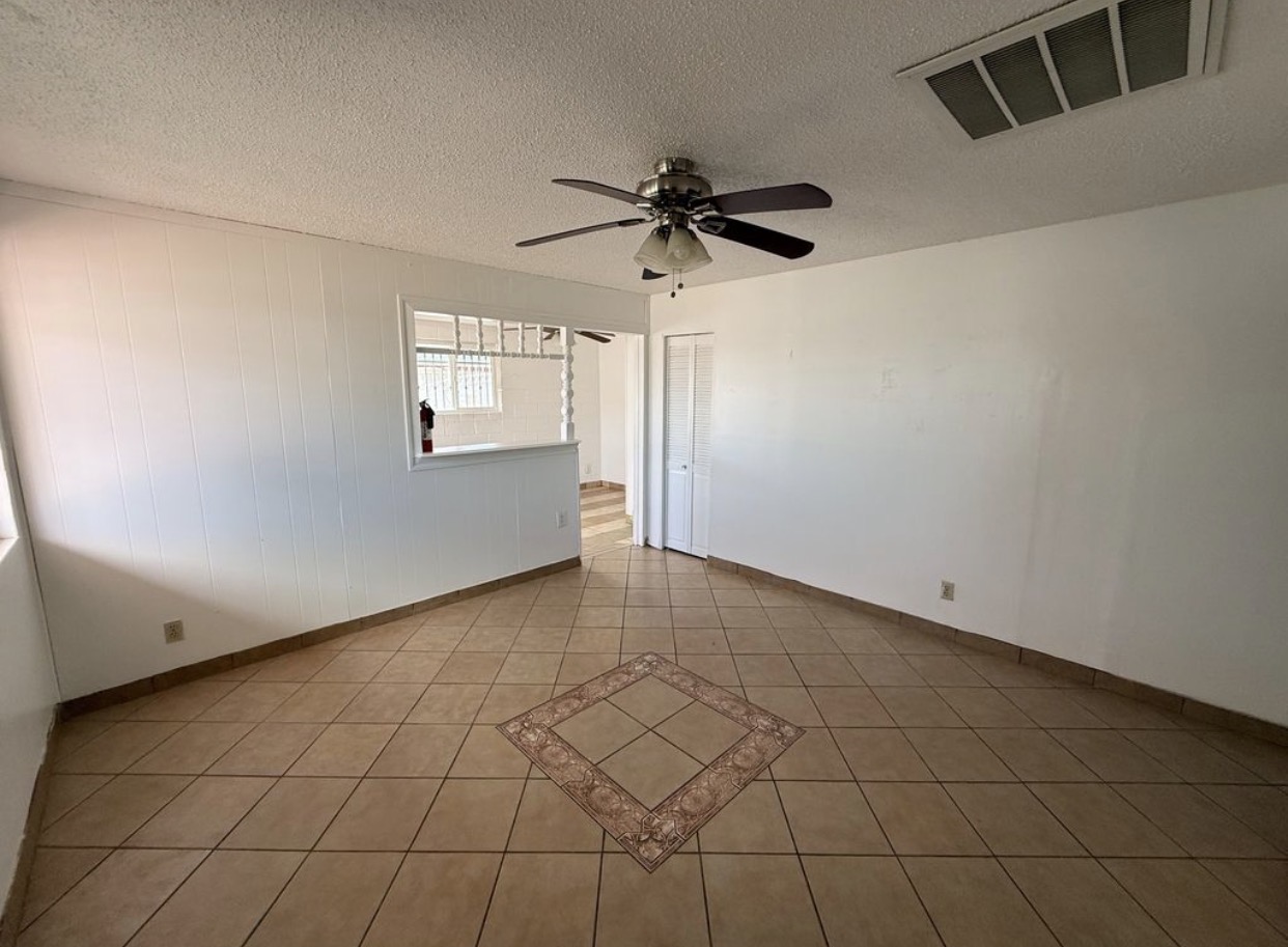 HOUSE FOR RENT