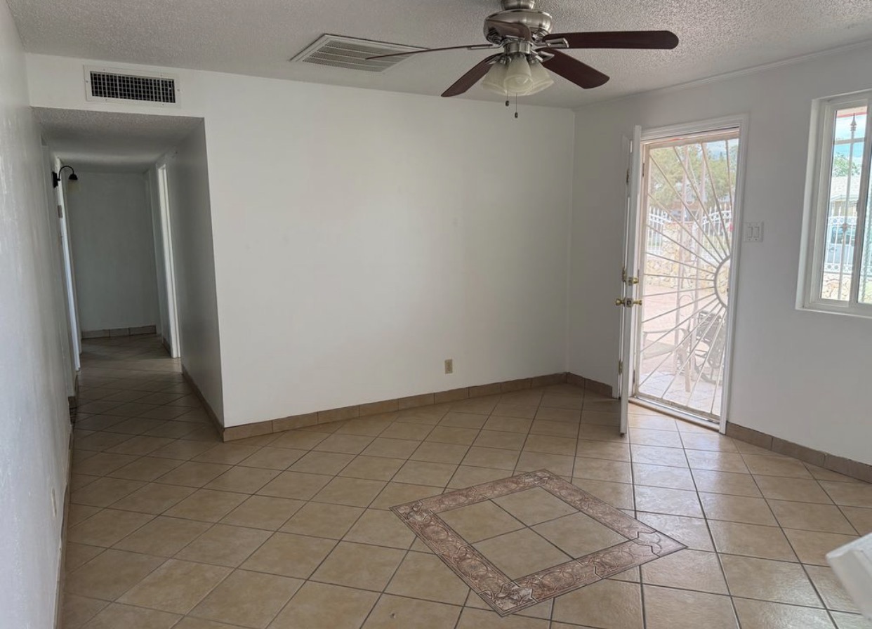 HOUSE FOR RENT