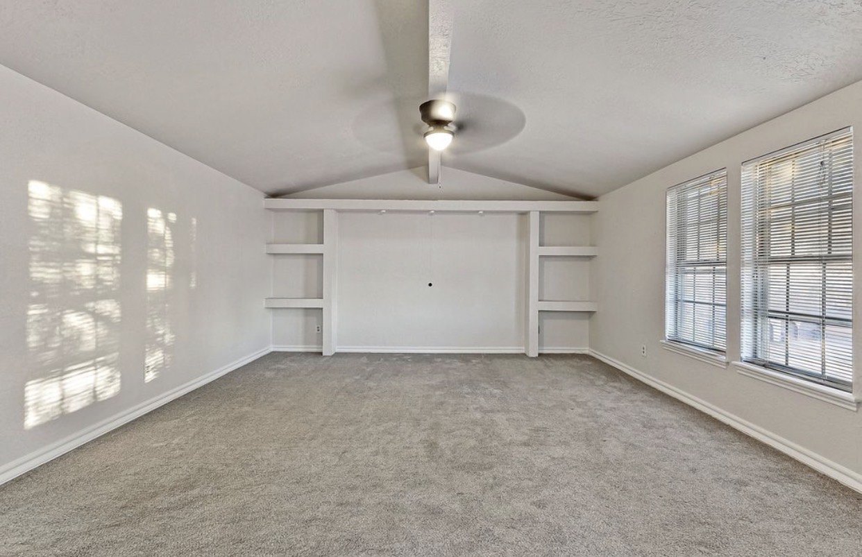 HOUSE FOR RENT