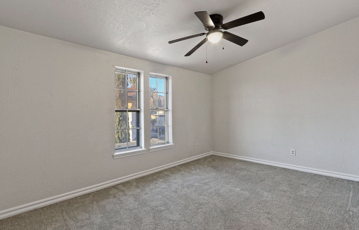 HOUSE FOR RENT