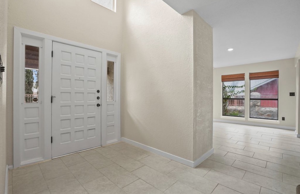 HOUSE FOR RENT