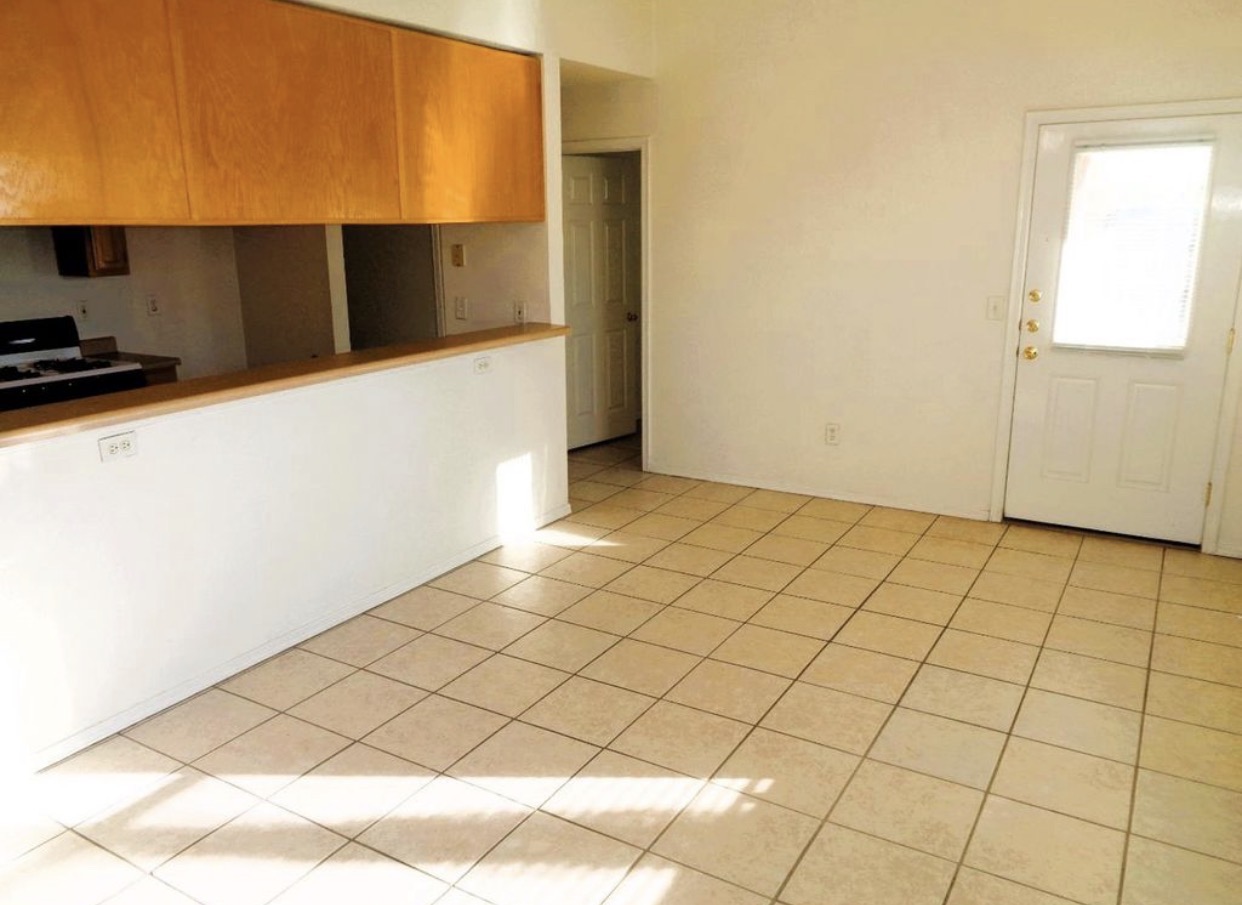 FOR RENT