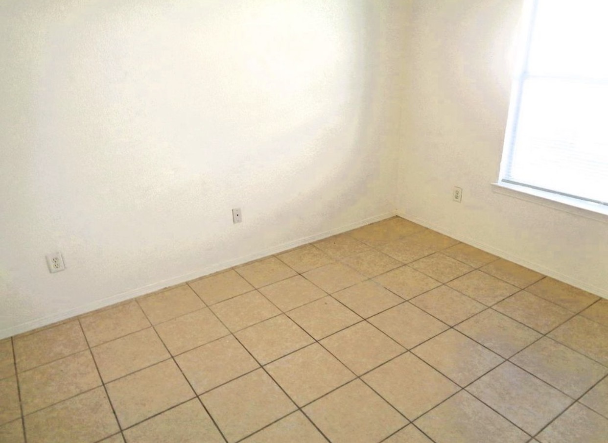 FOR RENT