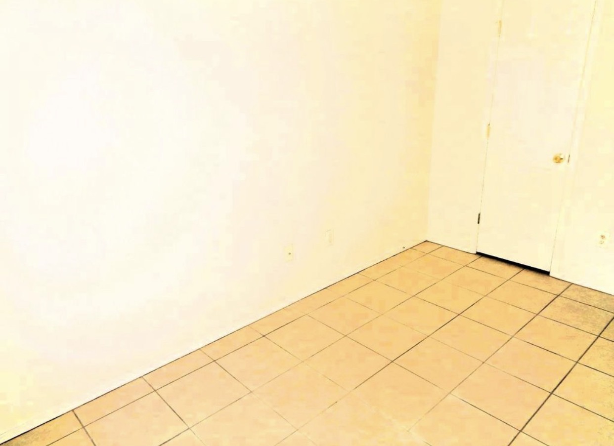 FOR RENT